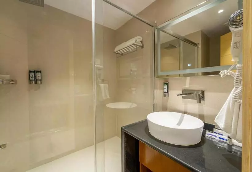 Hotelli Shyama Sarovar Portico