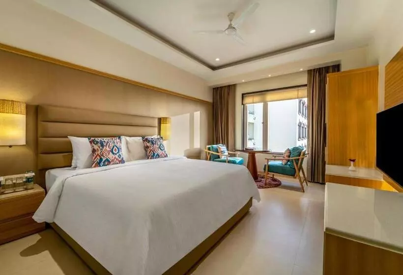 Hotelli Shyama Sarovar Portico