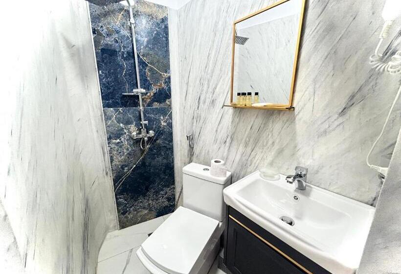 호텔 Tirana Square