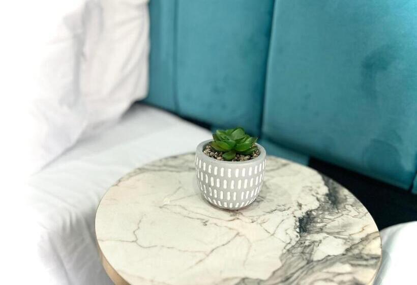 호텔 Tirana Square