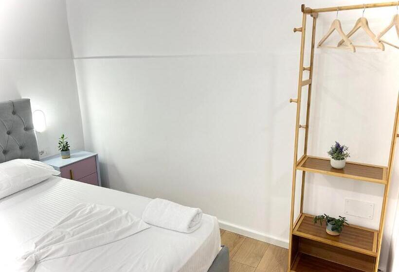 호텔 Tirana Square