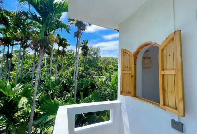 ペンション 凹小院aoyard Homestay