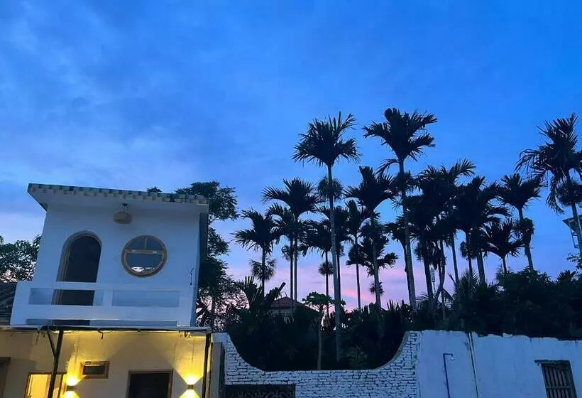 ペンション 凹小院aoyard Homestay