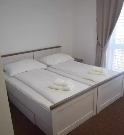 Majatalo Baseline športový Areál & Penzión