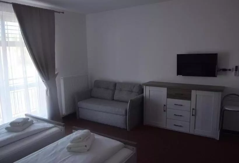 Majatalo Baseline športový Areál & Penzión