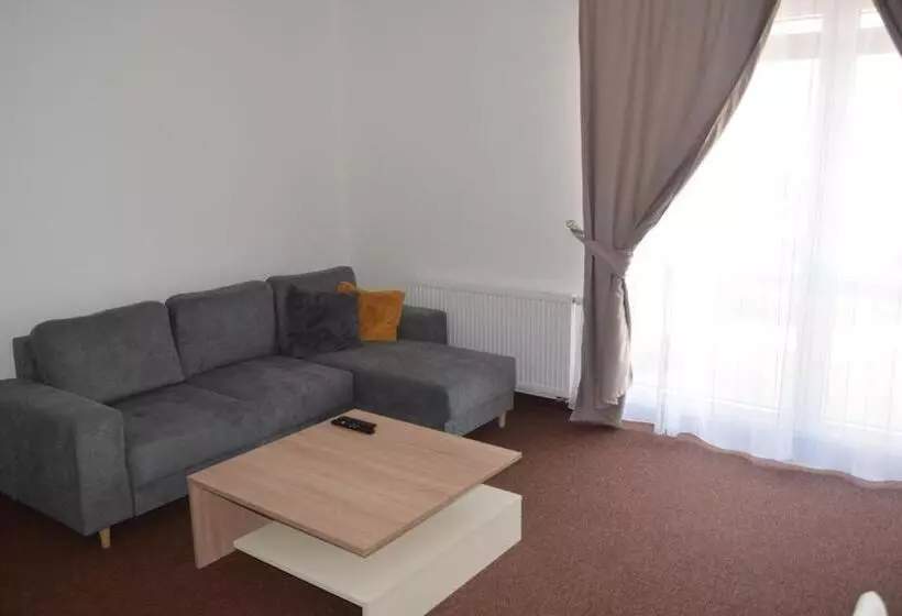 Majatalo Baseline športový Areál & Penzión