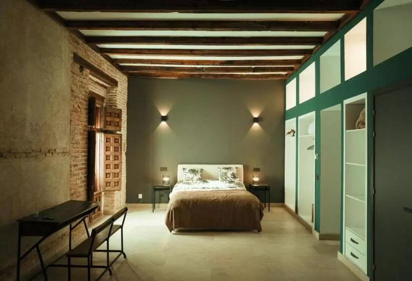 Majatalo Casa De Los Mendoza   Casa Solariega En El Casco Histórico