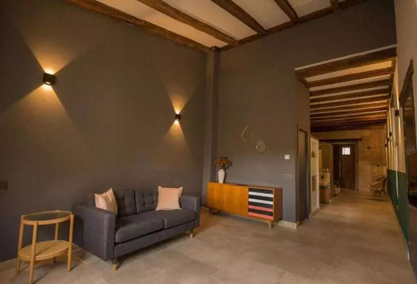 Majatalo Casa De Los Mendoza   Casa Solariega En El Casco Histórico