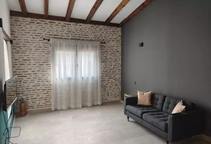 Majatalo Casa De Los Mendoza   Casa Solariega En El Casco Histórico