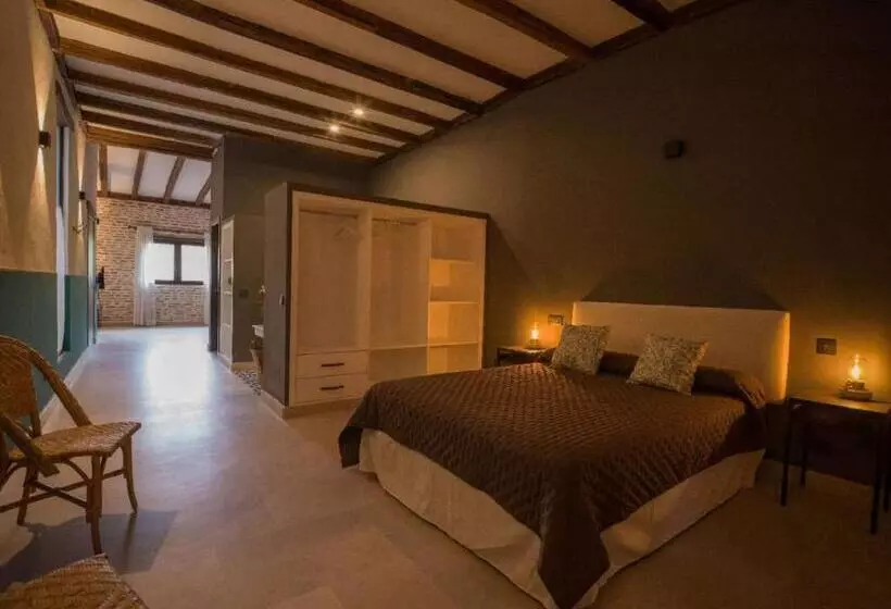 Majatalo Casa De Los Mendoza   Casa Solariega En El Casco Histórico