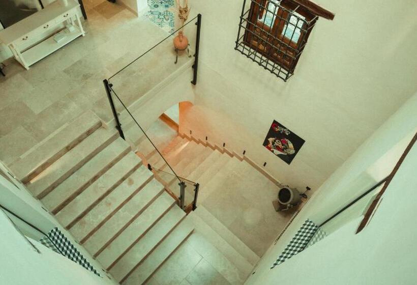 پانسیون Casa De Los Mendoza Casa Solariega En El Casco Histórico