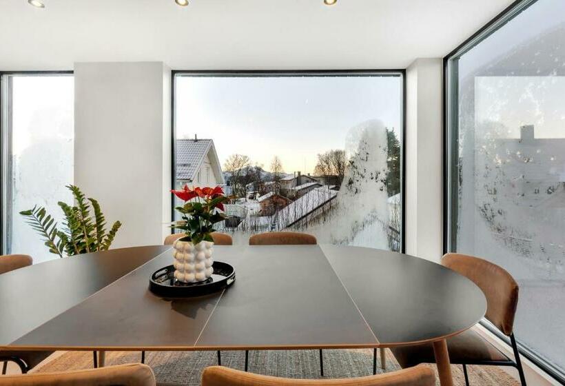 هاستل Osiris Home