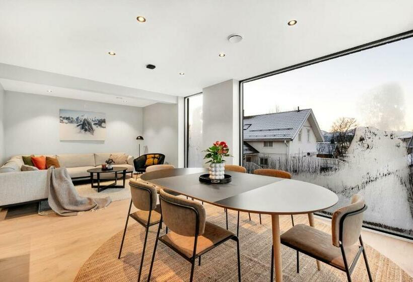 هاستل Osiris Home