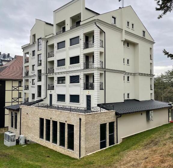 Dino Panorama Gallery And Library Zlatibor