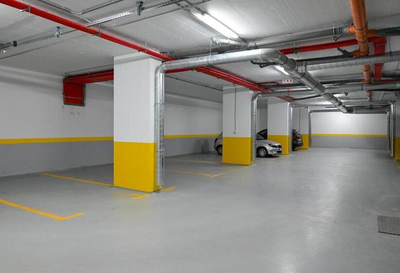 Dino Panorama Gallery And Library Zlatibor