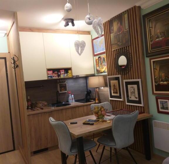 Dino Panorama Gallery And Library Zlatibor