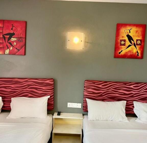 Hotel Swing And Pillows At Pj Kd