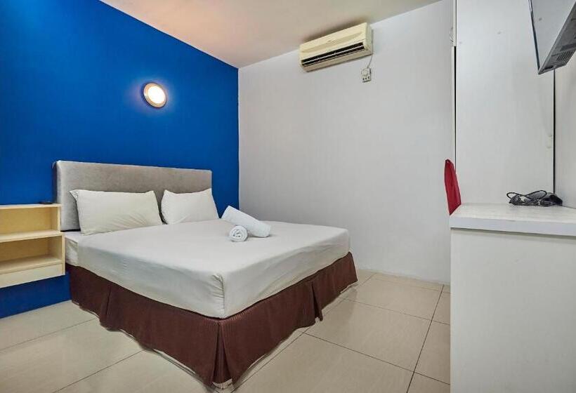 Hotel Swing And Pillows At Pj Kd