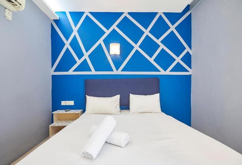 Hotel Swing And Pillows At Pj Kd