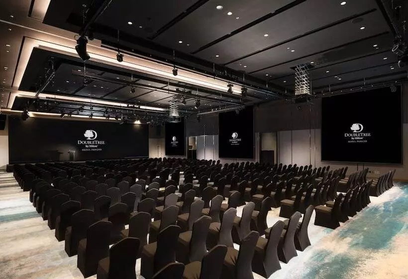 هتل Doubletree By Hilton Seoul Pangyo