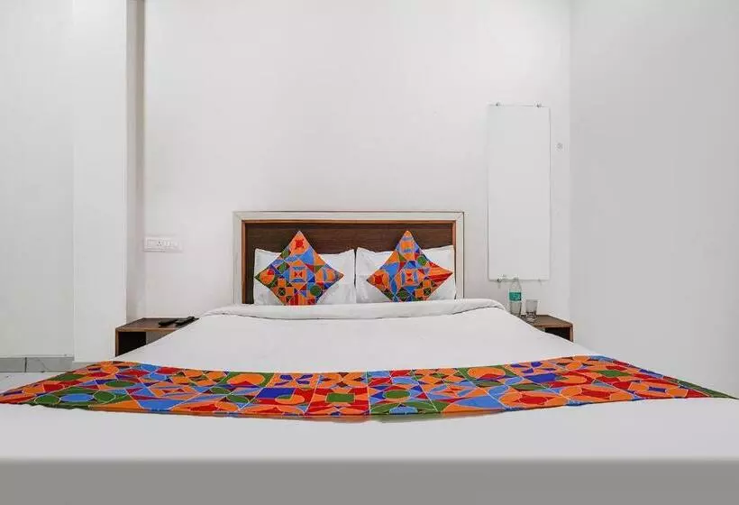 Hotelli Fabexpress Sai Lodging I   Nr Nashik Railway Station