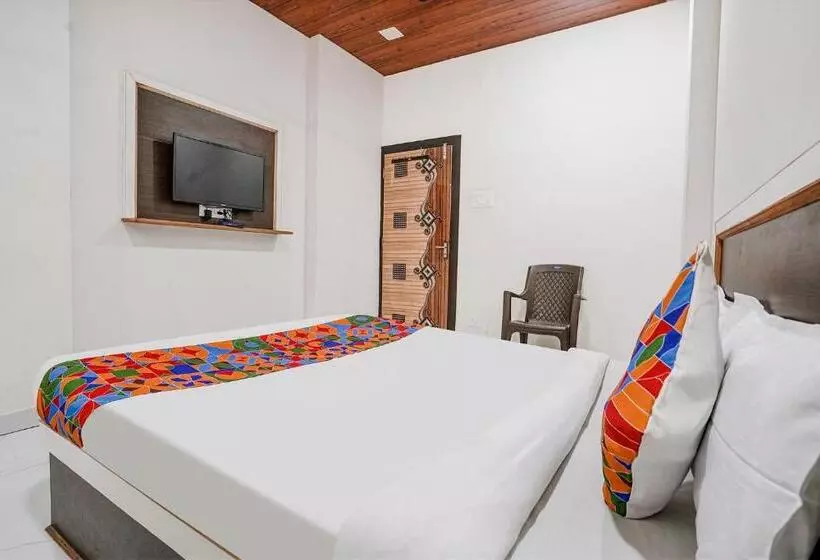 Hotelli Fabexpress Sai Lodging I   Nr Nashik Railway Station