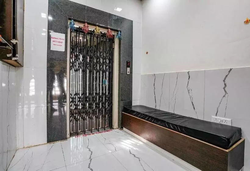 Hotelli Fabexpress Sai Lodging I   Nr Nashik Railway Station