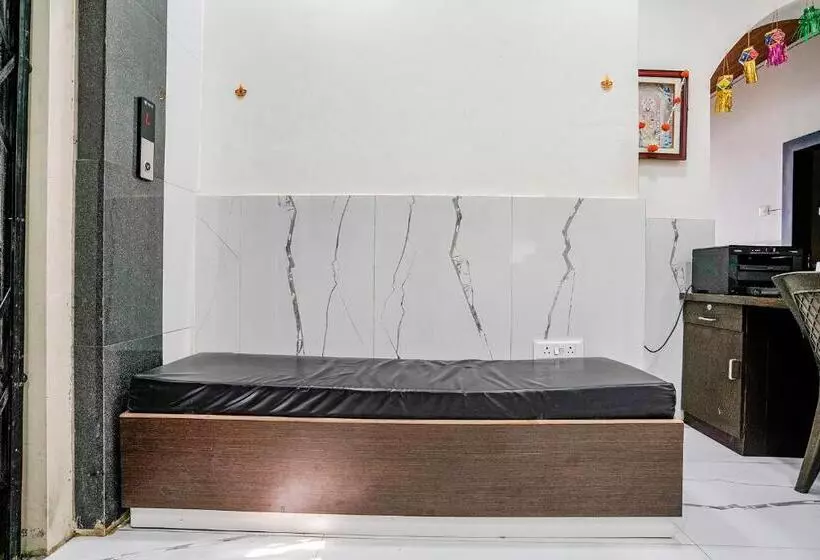 Hotelli Fabexpress Sai Lodging I   Nr Nashik Railway Station