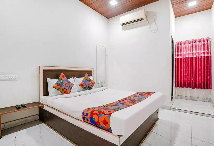 Hotelli Fabexpress Sai Lodging I   Nr Nashik Railway Station