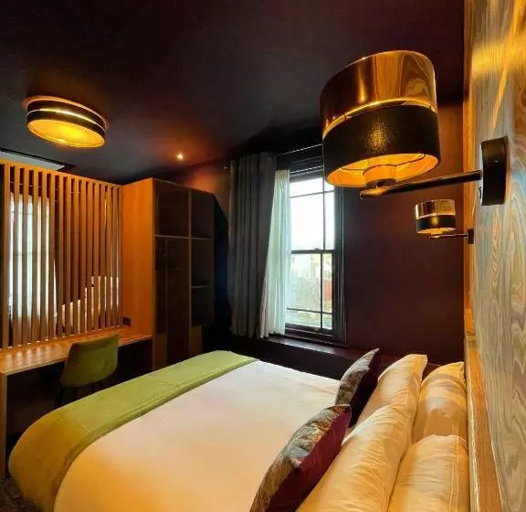 Hotelli Lough Rooms At The Artisan