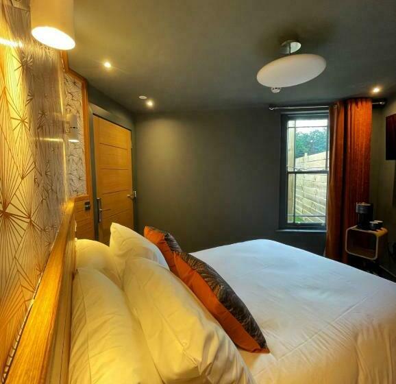 ホテル Lough Rooms At The Artisan