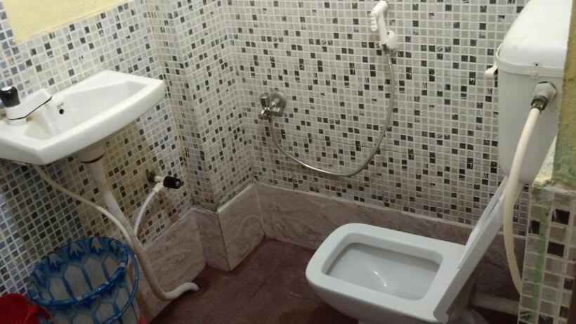 בית מלון כפרי New Milan Palace, Deoghar