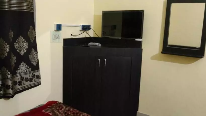 ホテル New Milan Palace, Deoghar