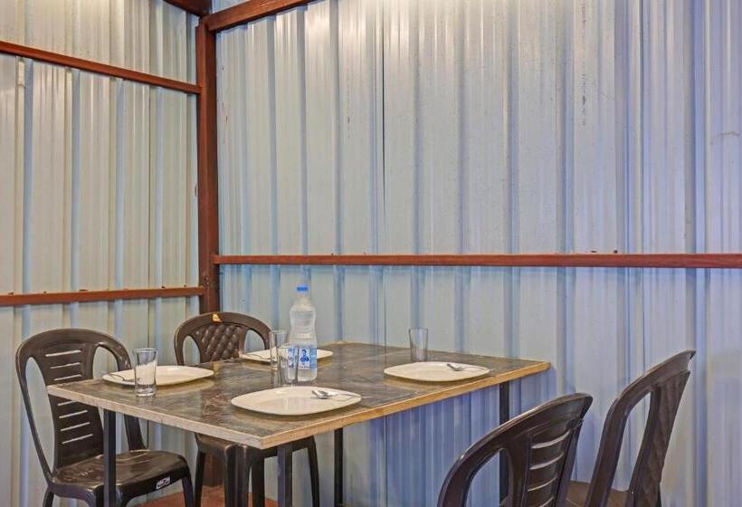 בית מלון כפרי Oyo Flagship 70096 Pine View Resort