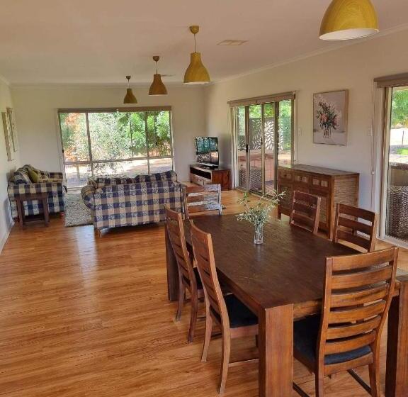 בית מלון כפרי Waikerie Olive Grove