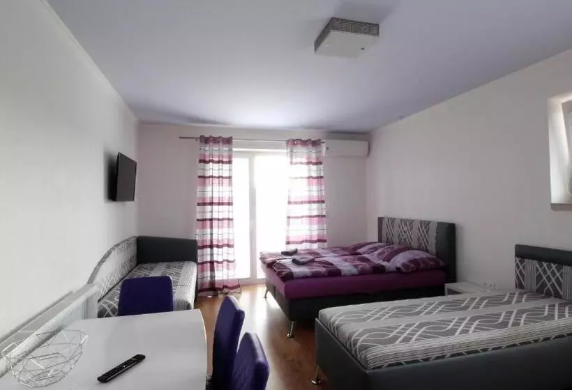 ペンション Penzión Mika