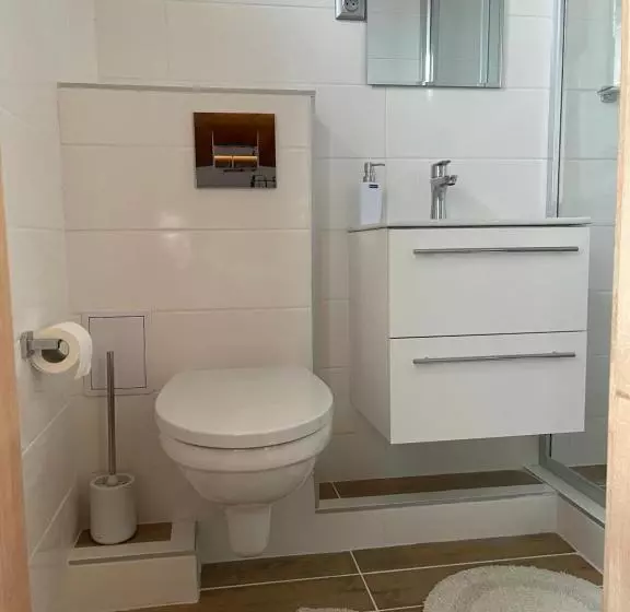 Majatalo Ubytování U Dědy