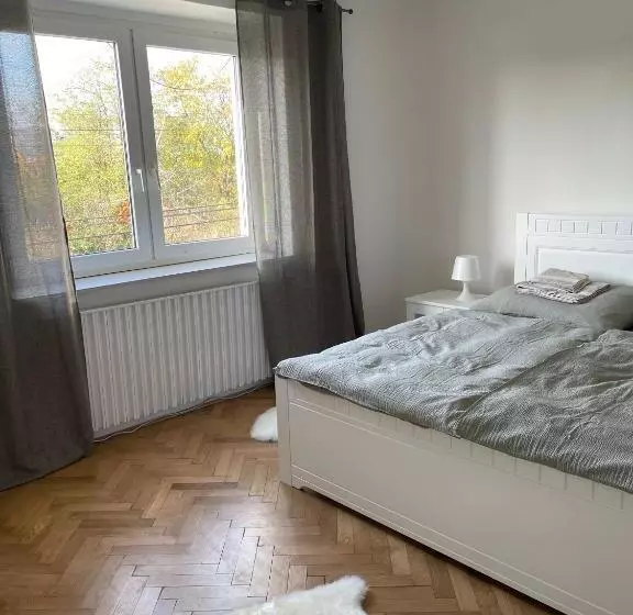 Majatalo Ubytování U Dědy