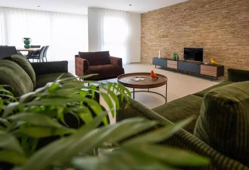 6532 Smart Hotel   Self Check In