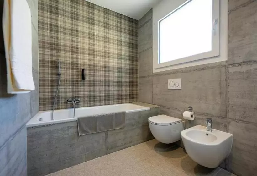 6532 Smart Hotel   Self Check In