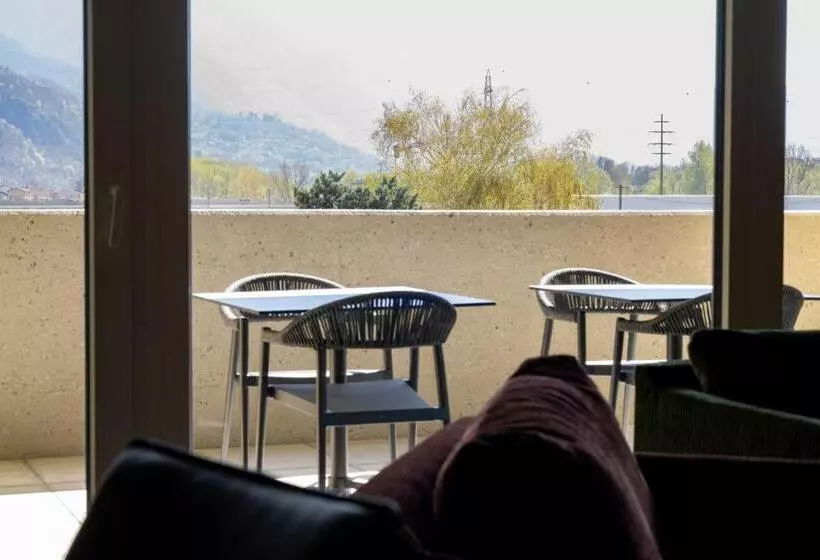 6532 Smart Hotel   Self Check In