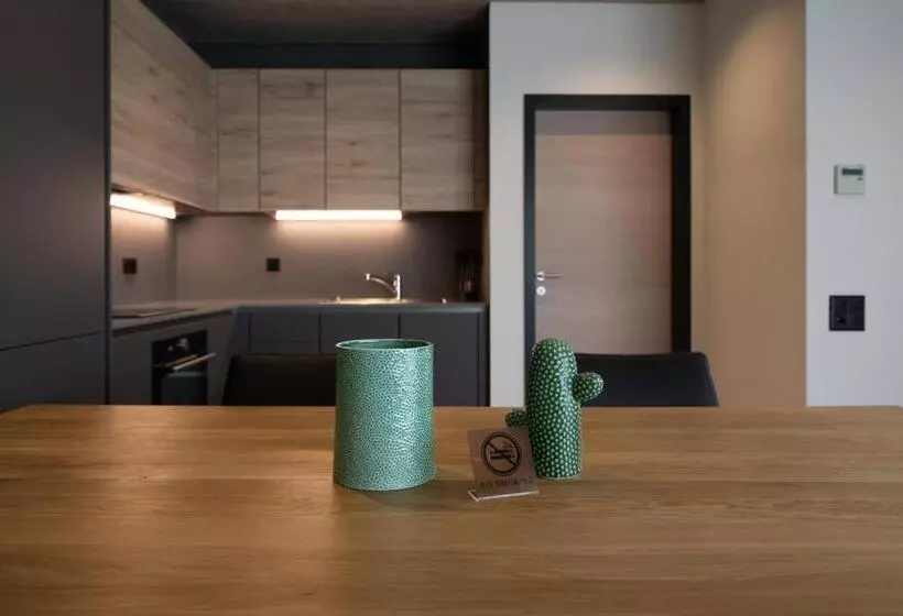 6532 Smart Hotel   Self Check In