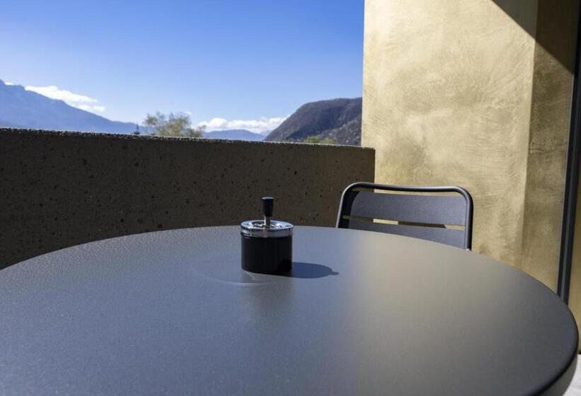 6532 Smart Hotel Self Check In