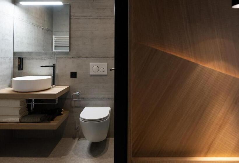 6532 Smart Hotel Self Check In