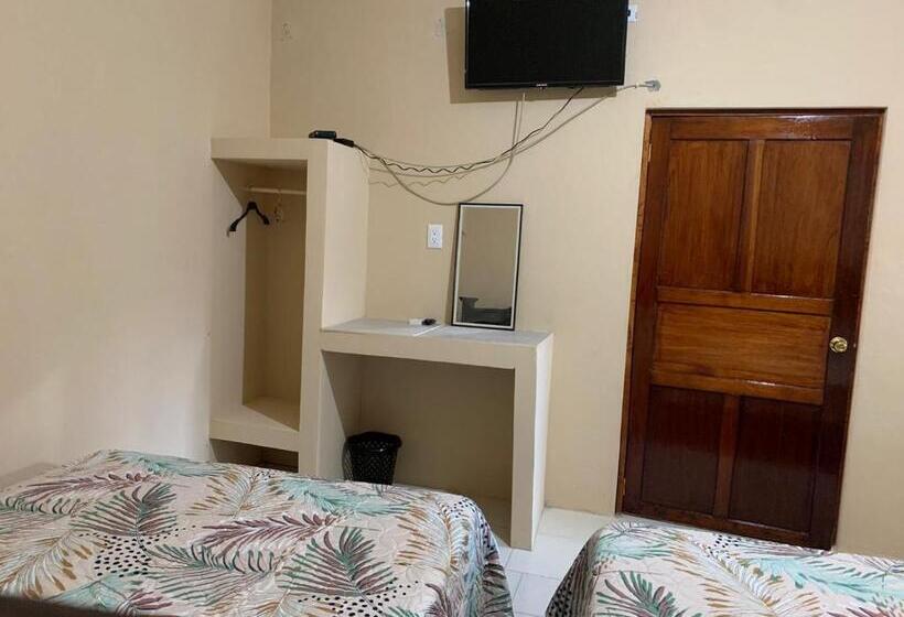 فندق صغير Casa De Los Abuelos