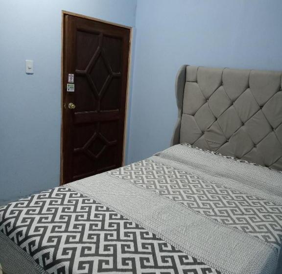 فندق صغير Casa De Los Abuelos