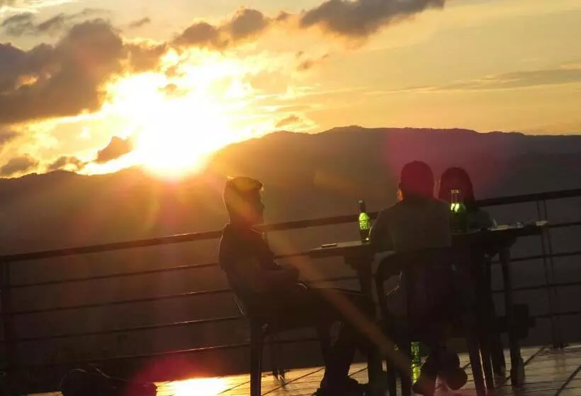 Aamiaismajoitus (B&B) Las Cabañas Del Escobo Cabaña Guacamayas