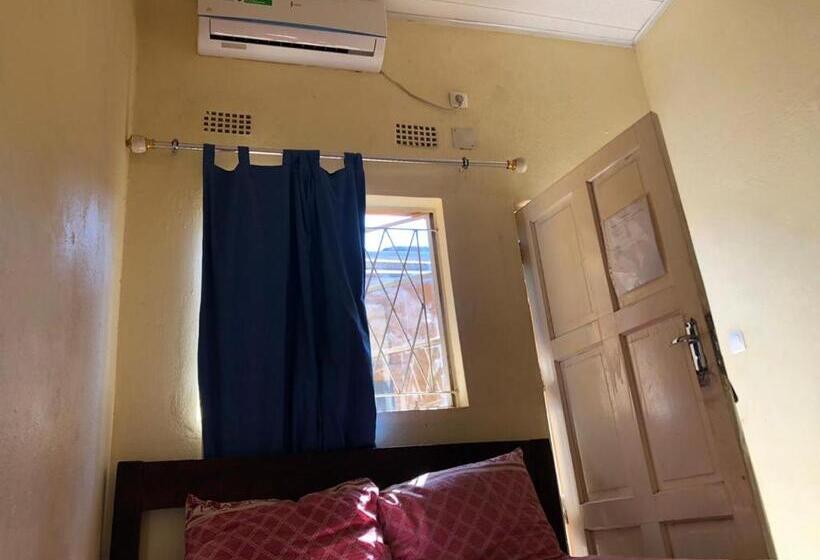 Bed & Breakfast Residencial Meu Tio