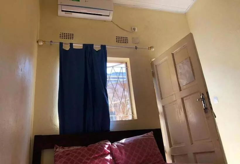 Aamiaismajoitus (B&B) Residencial Meu Tio