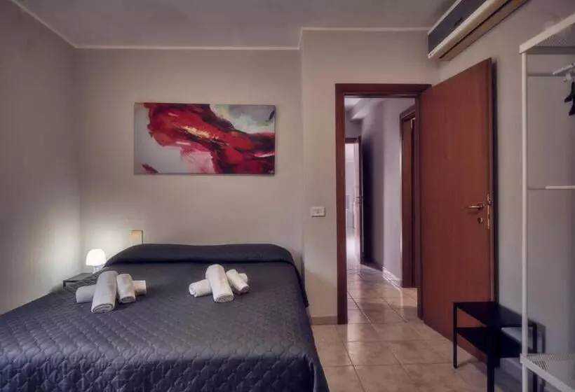 تختخواب و صبحانه Travelershome Ciampino 170 Station Street